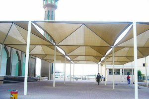 مظلات ساحات المساجد في الدمام